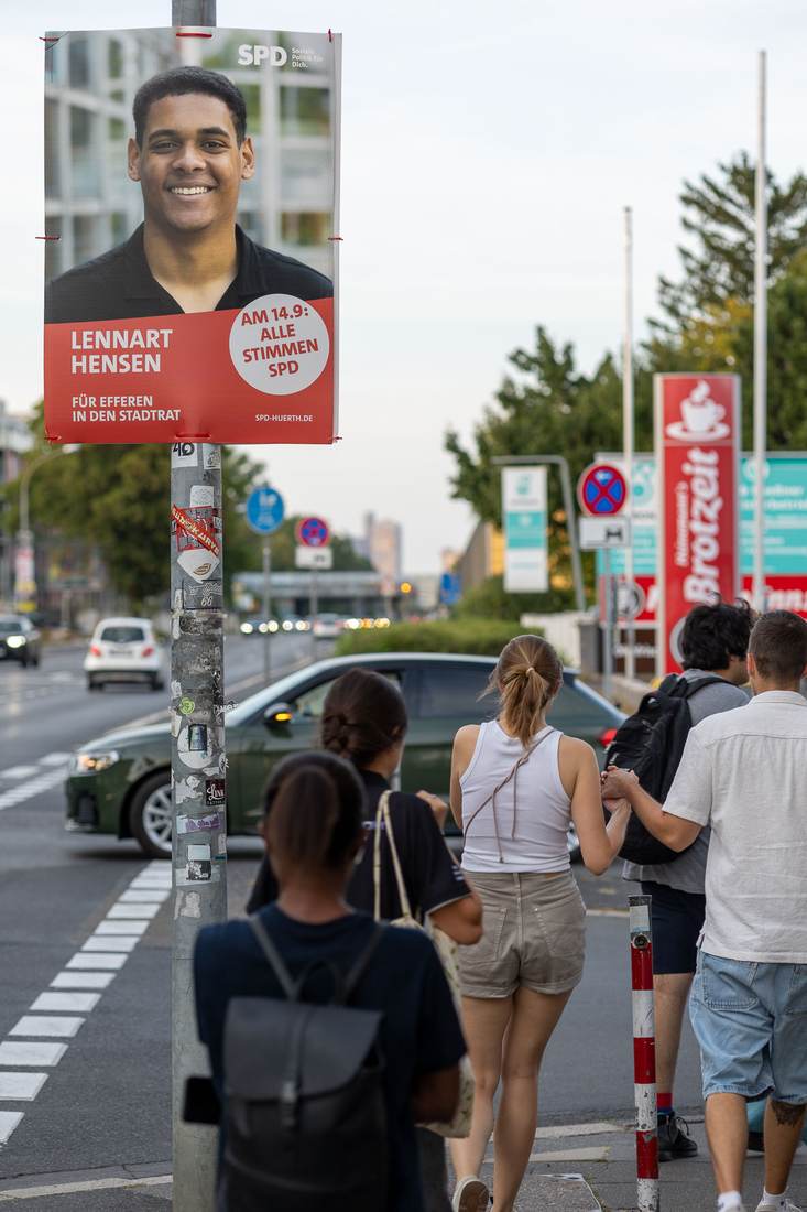 Wahlplakat im Straßenbild